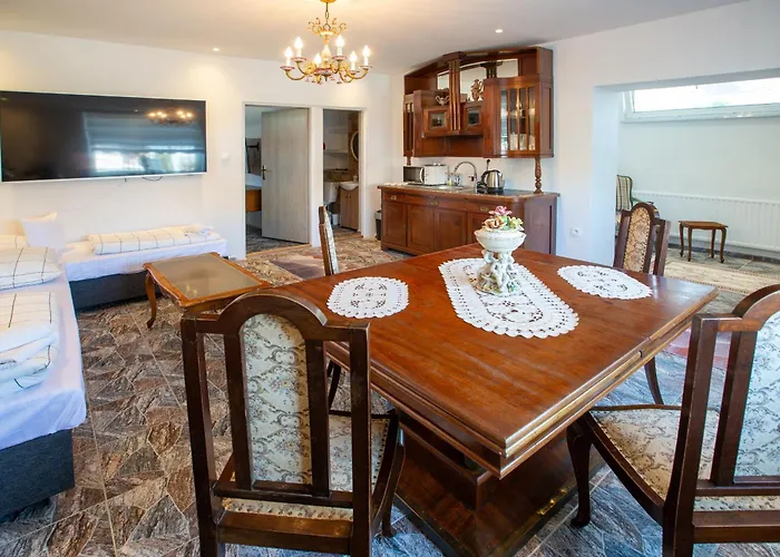 Vintage A101 Apartamento Tomasikovo